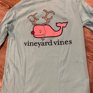 Vineyard Vine long sleeved holiday t shirt